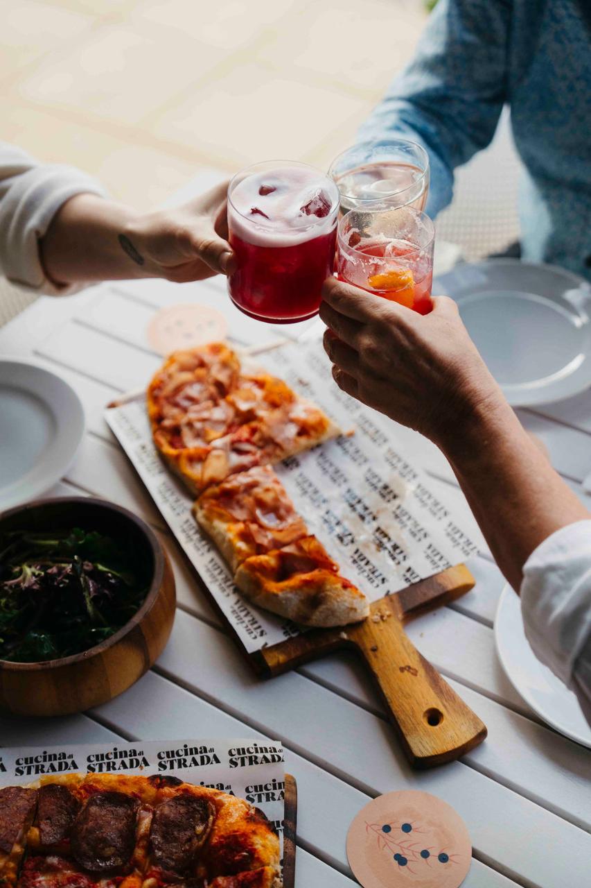 Guided Gin Tasting + Casual Pinsa Lunch